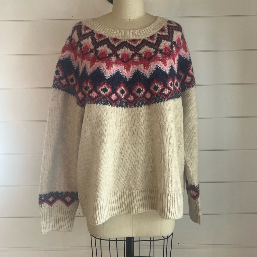 Old Navy Cream and Pink Crew Neck Sweater with Geometric Yoke